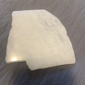 Charging crystal plate